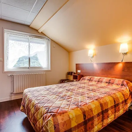 Otel Logis Belle Vue Les Ancizes-Comps