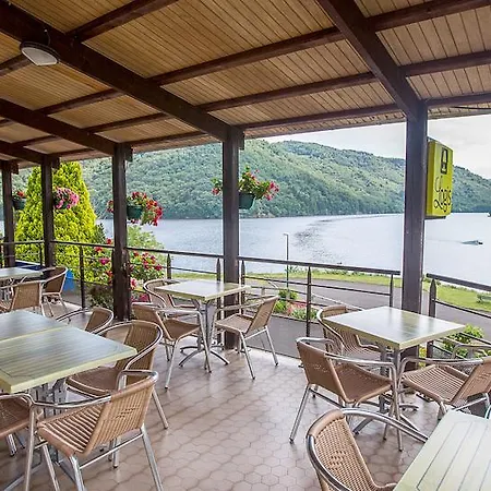 Logis Belle Vue Hotel 3*