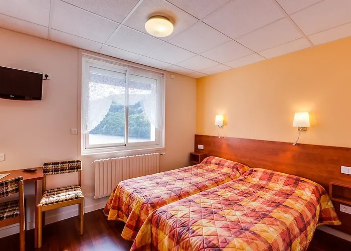 Logis Belle Vue فندق 3*