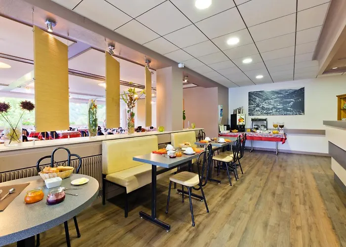 Logis Belle Vue فندق